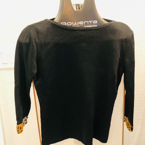 Ladies top - Picture 2 of 3